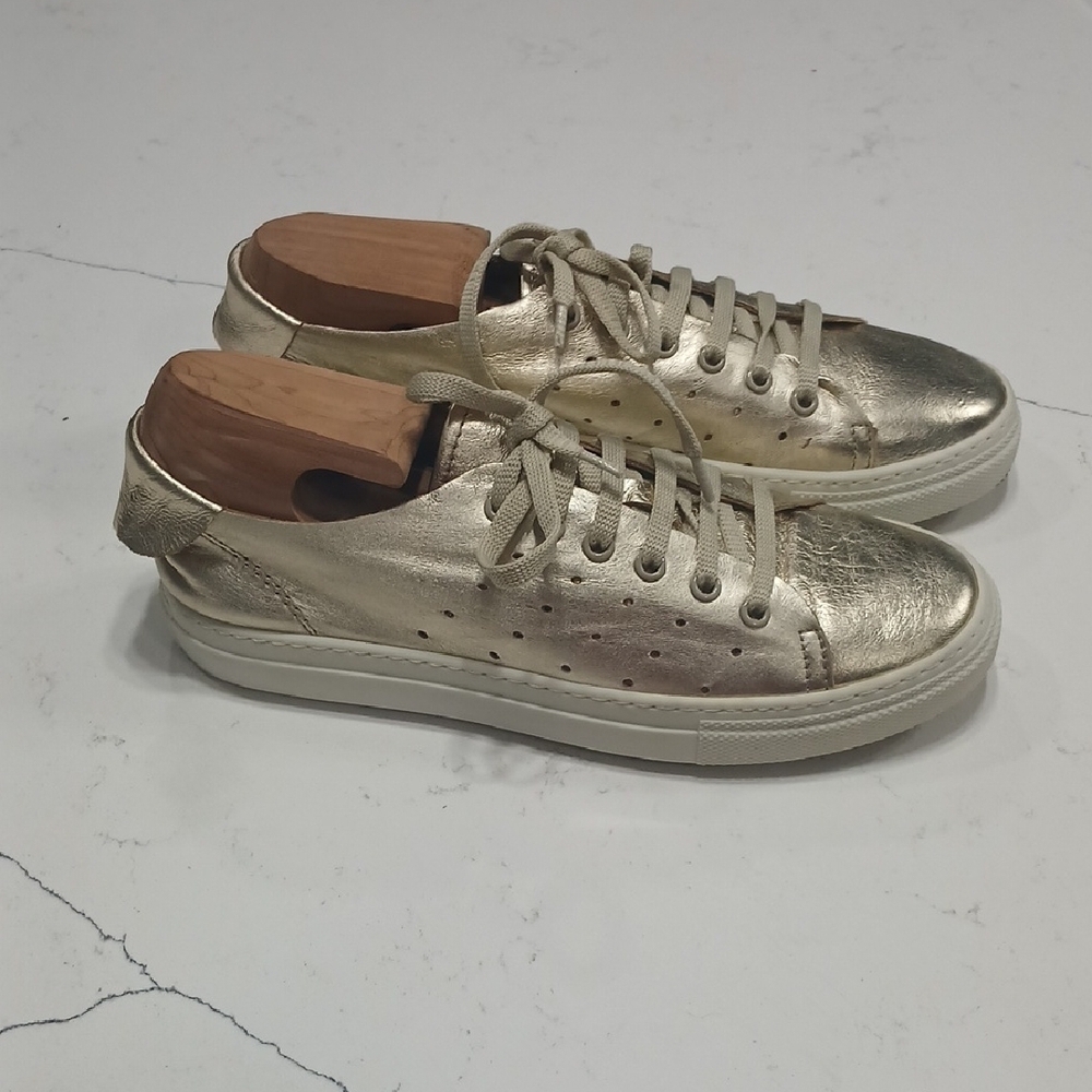 Gold Women's Sneakers By Darkwood, Sz8 , Leather Super Soft, Pre-owned - Picture 3 of 7
